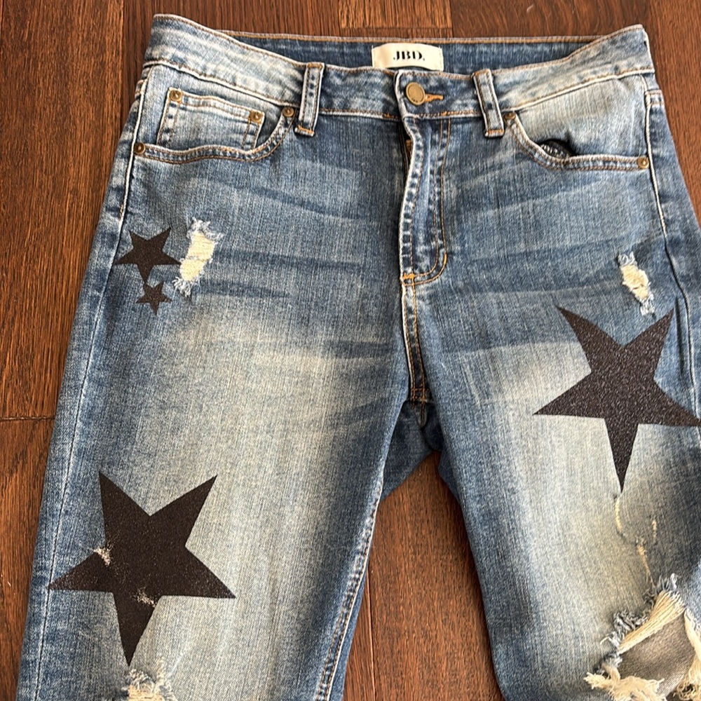 Distressed Star-Patterned Blue Jeans - Picture 2 of 6